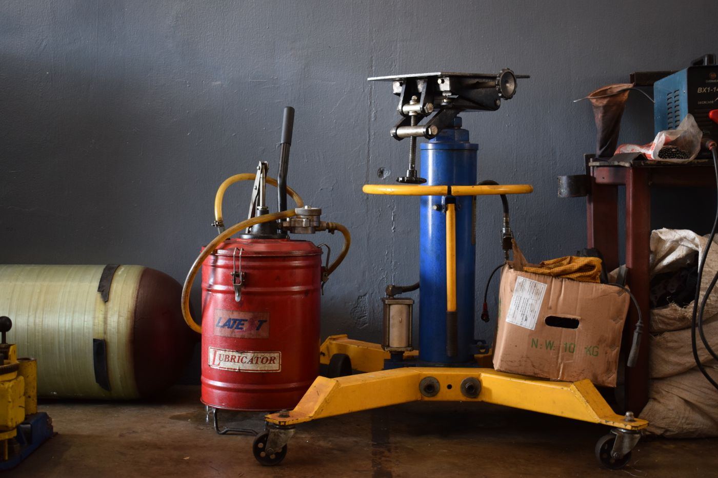 Al-Bayyan workshop equipment